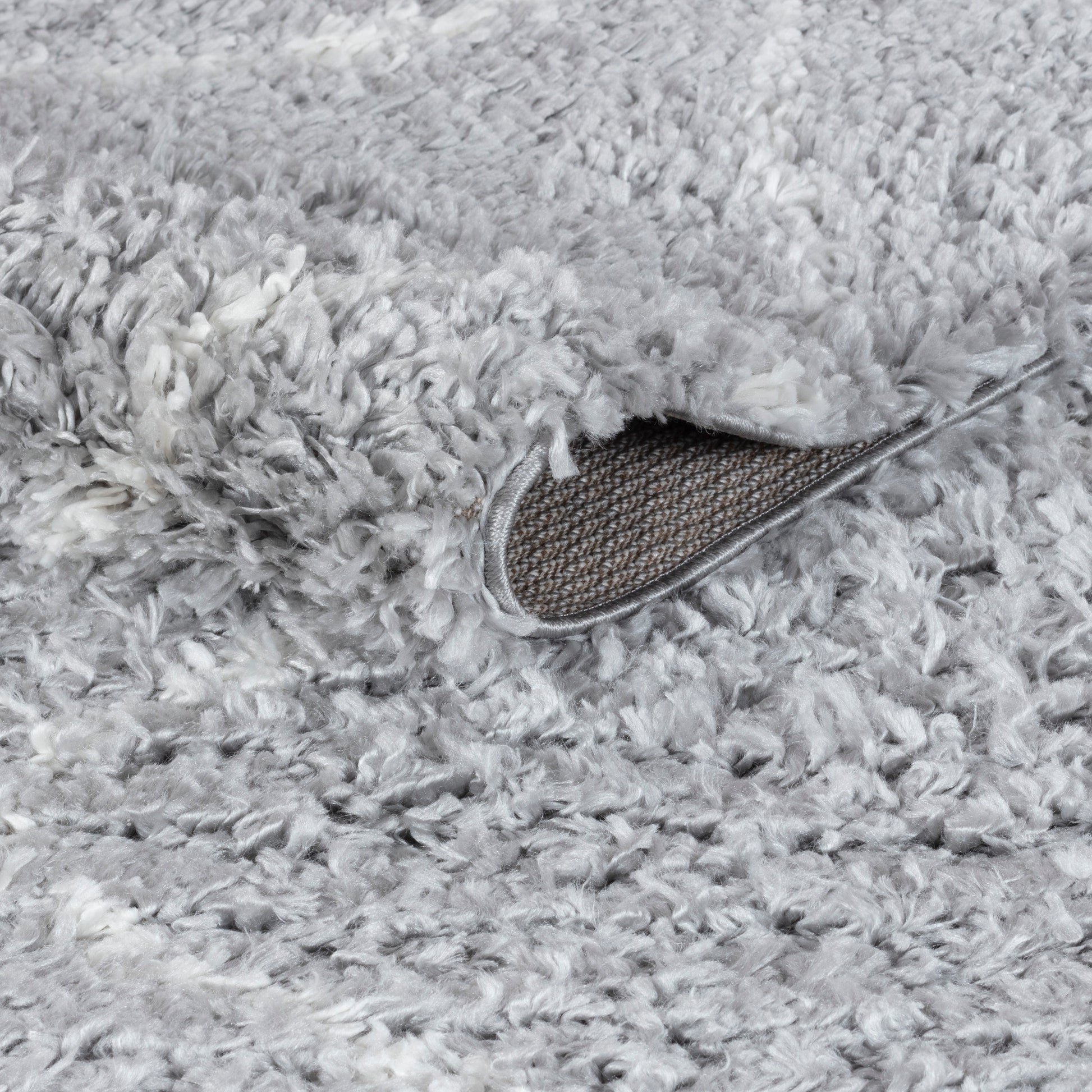 Soft Plush Carpets for Bedrooms and Lounges in the UAE